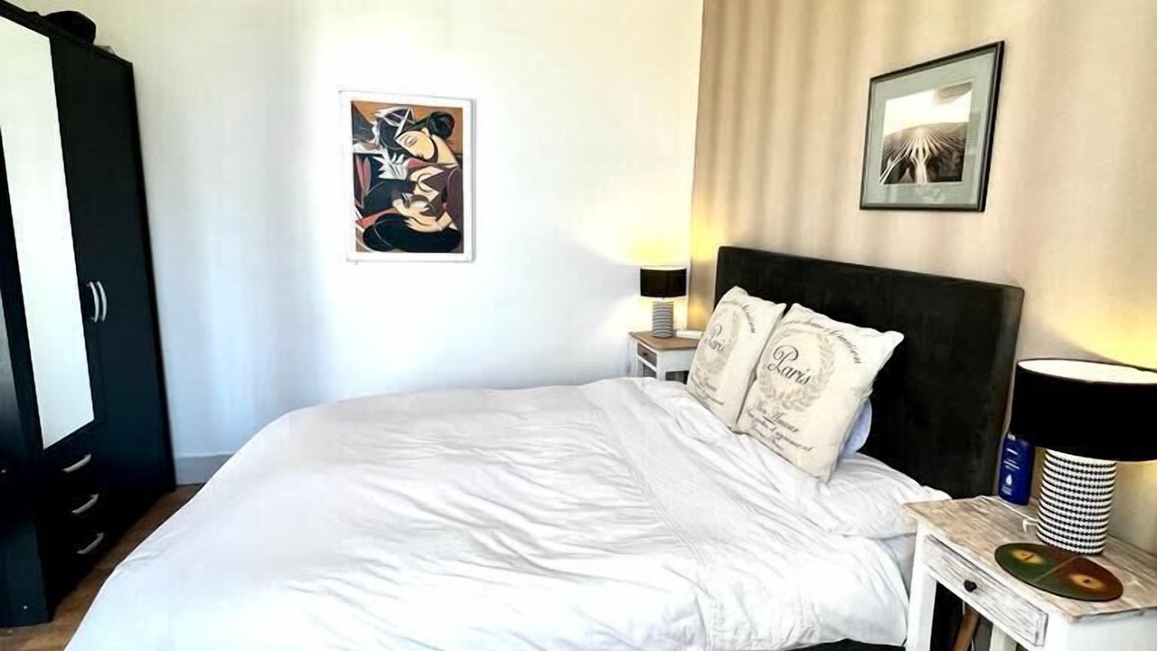 Photo of Bedroom in Antibes City Centre