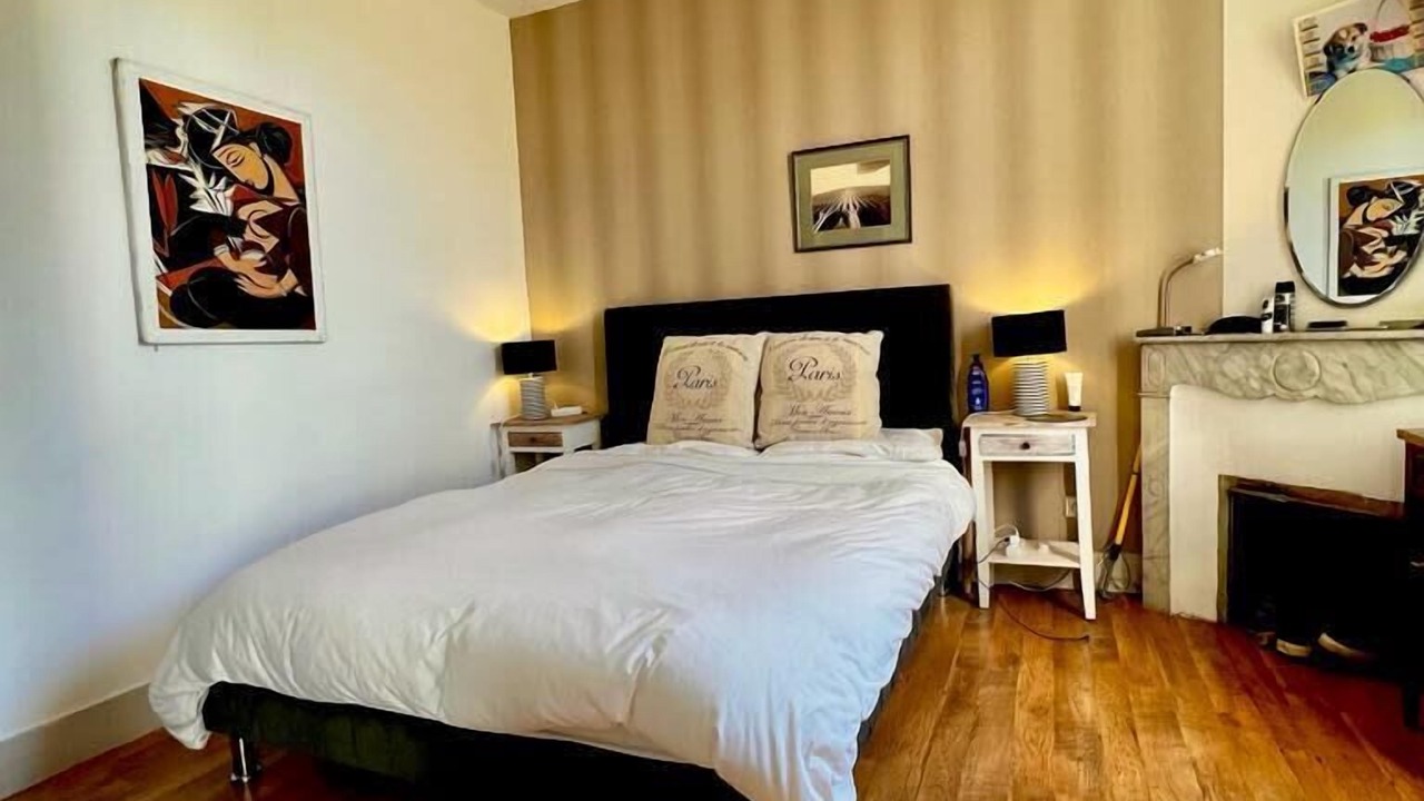 Photo of Bedroom in Antibes City Centre