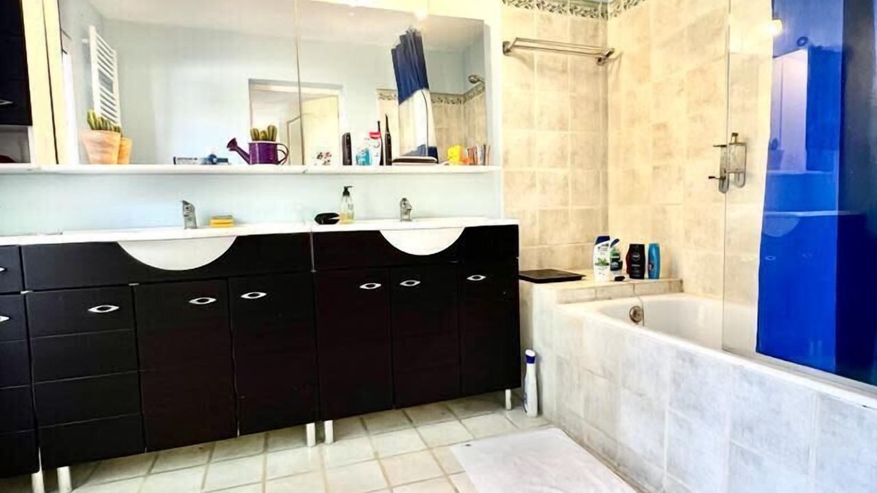 Photo of Bathroom in Antibes City Centre