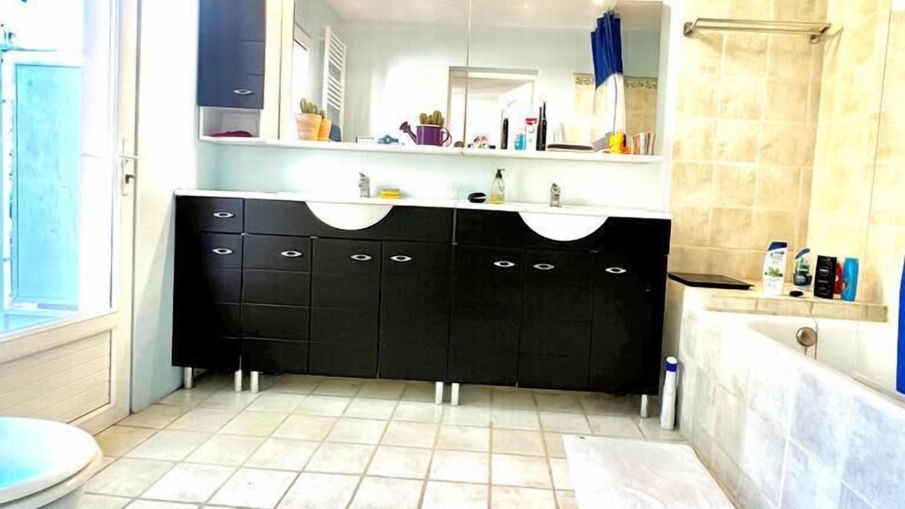 Photo of Bathroom in Antibes City Centre