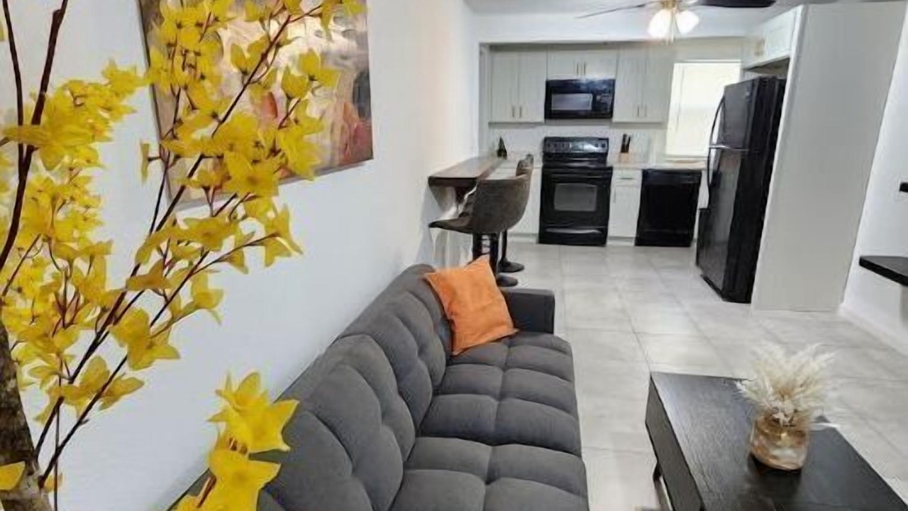 Photo of Livingroom in Northwest Orlando