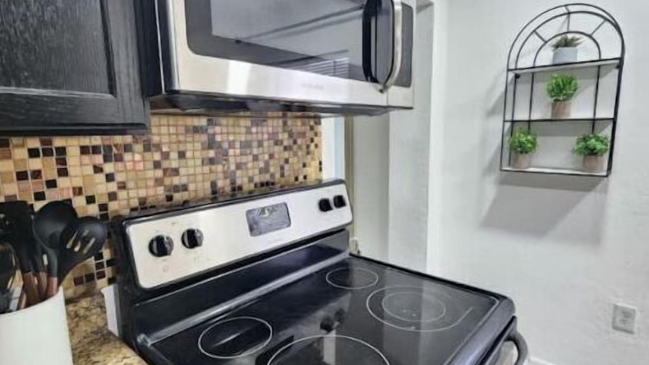 Photo of Kitchen in Northwest Orlando