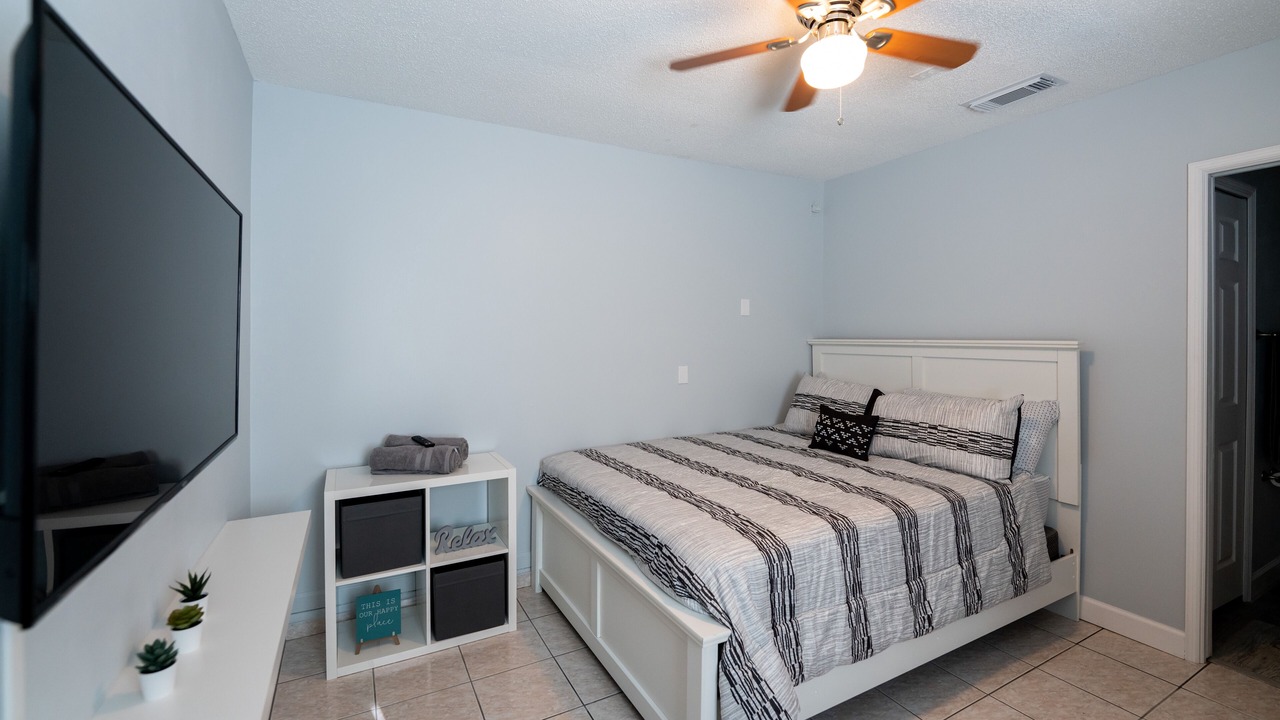 Photo of Bedroom in Boggy Creek