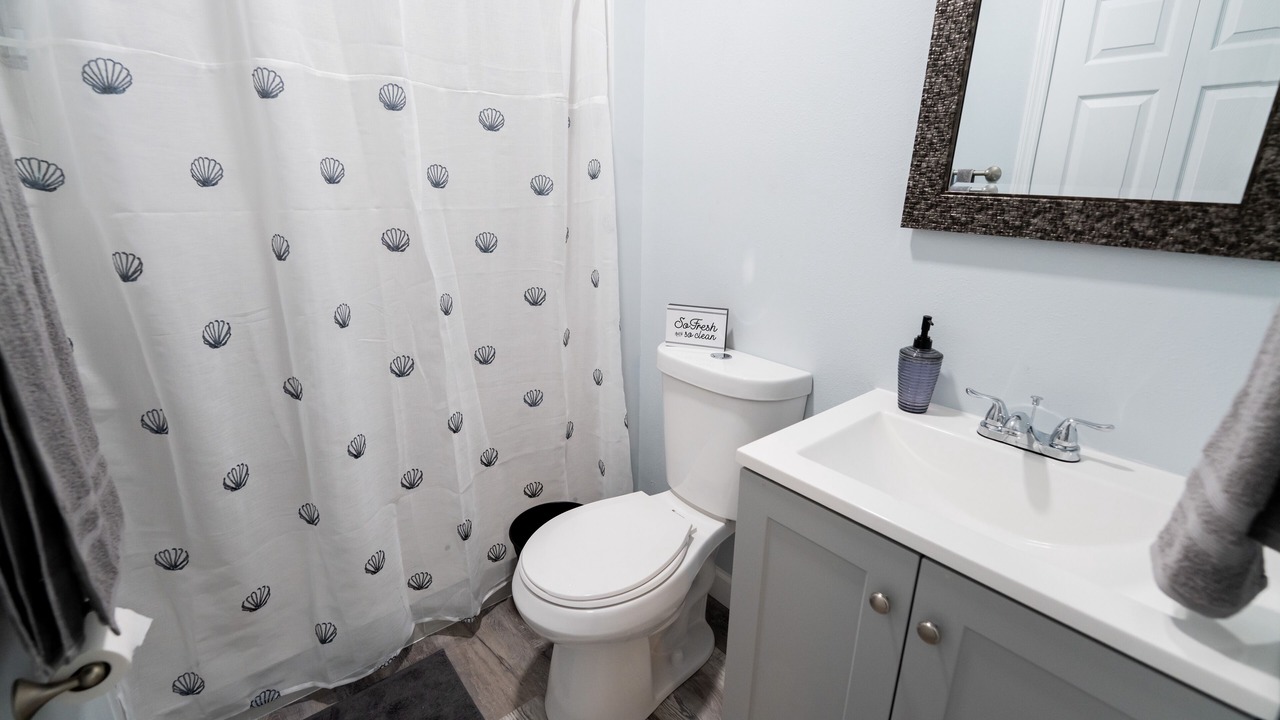 Photo of Bathroom in Boggy Creek