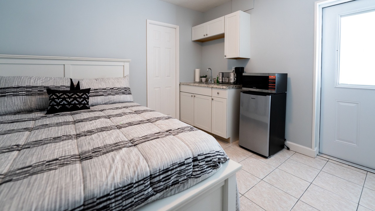 Photo of Bedroom in Boggy Creek