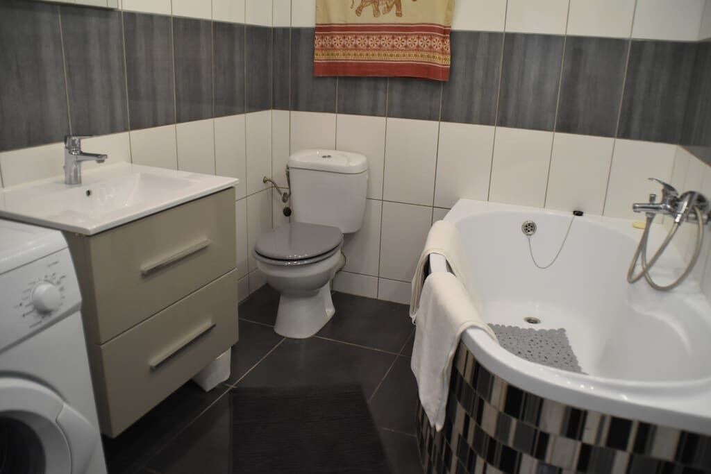 Photo of Bathroom in Prado - Republique
