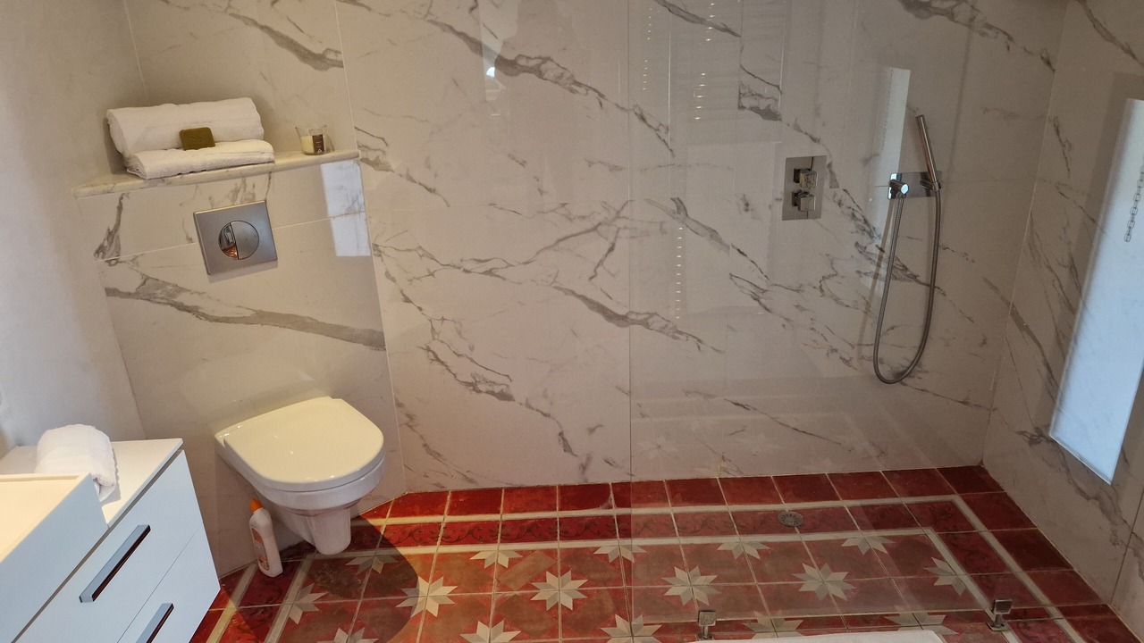 Photo of Bathroom in Cannes City Centre