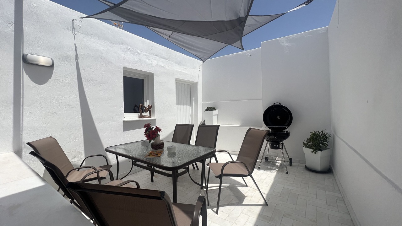 Photo of Outdoor in Perissa