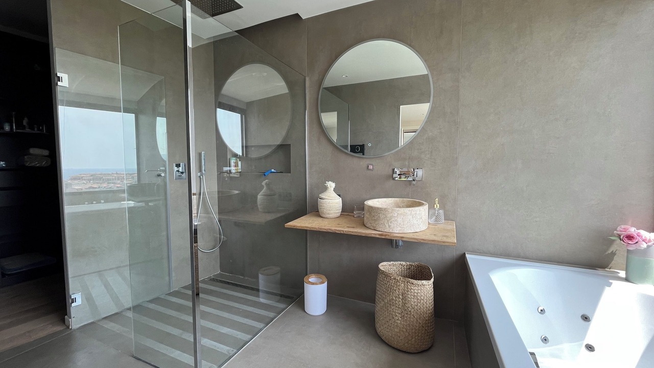 Photo of Bathroom in Cannes La Bocca