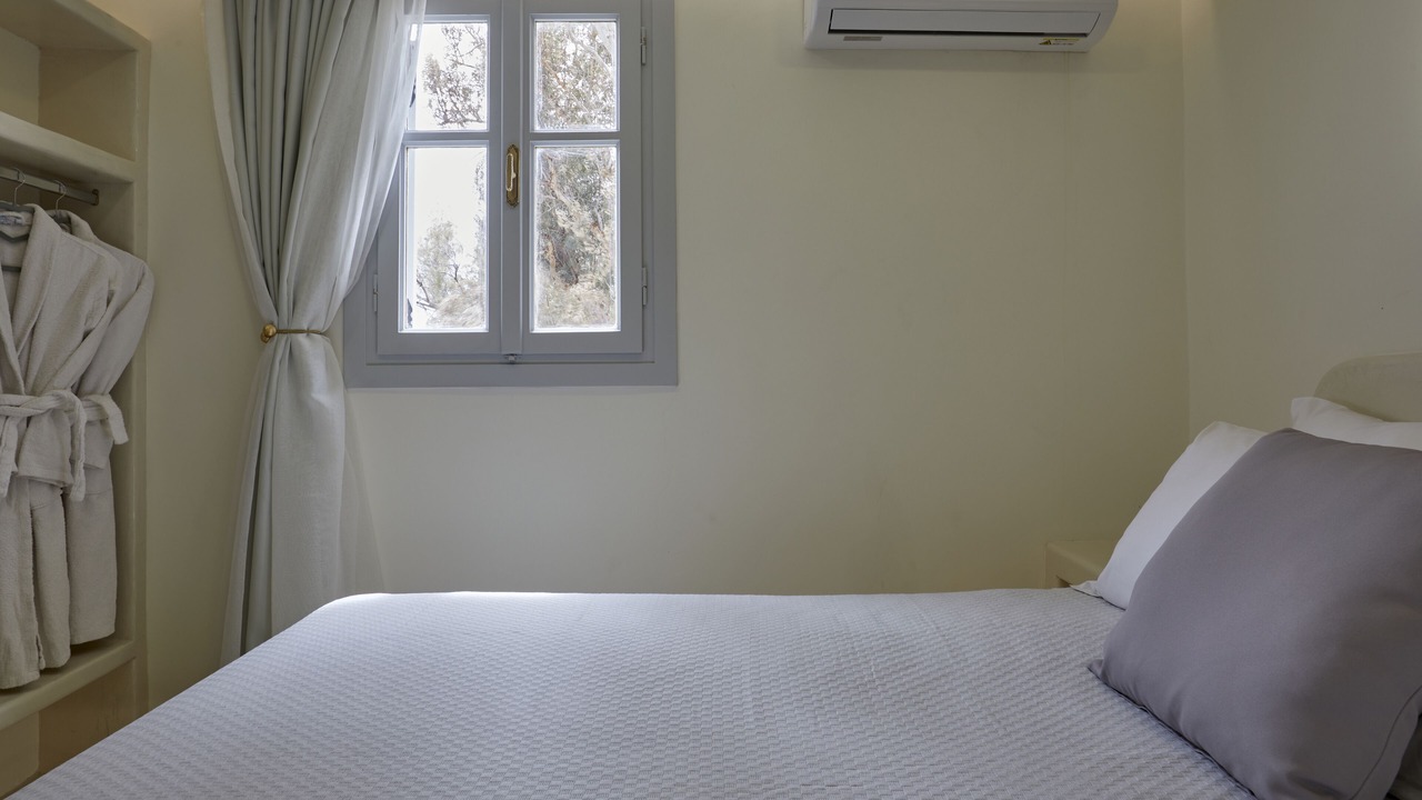 Photo of Bedroom in Perissa