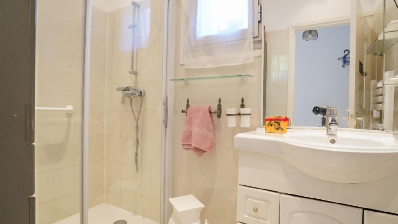 Photo of Bathroom in Mouans-Sartoux