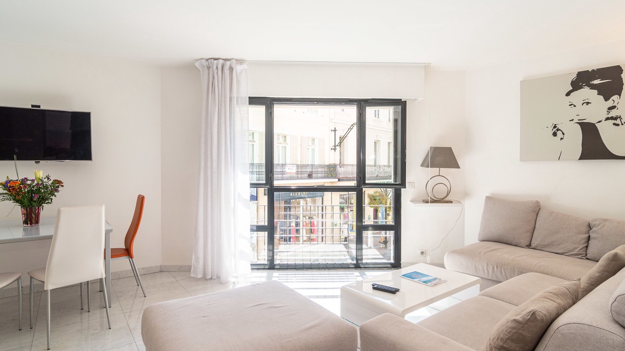 Photo of Livingroom in Cannes City Centre