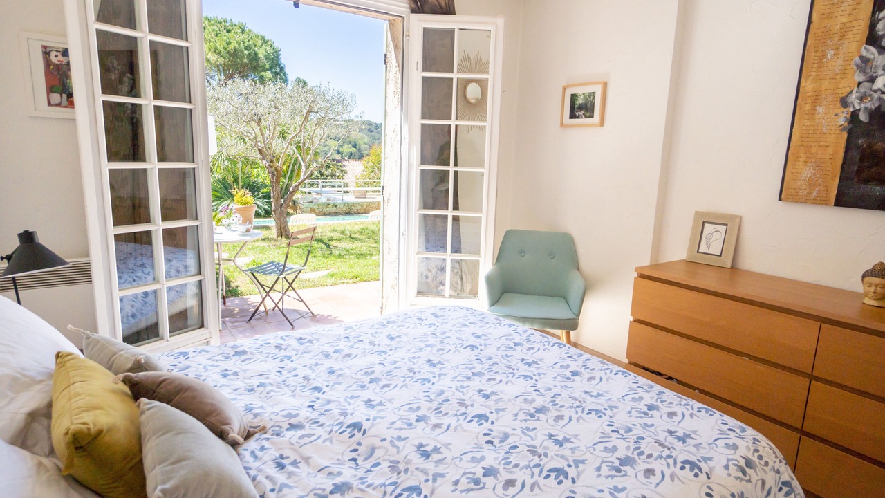 Photo of Bedroom in Biot