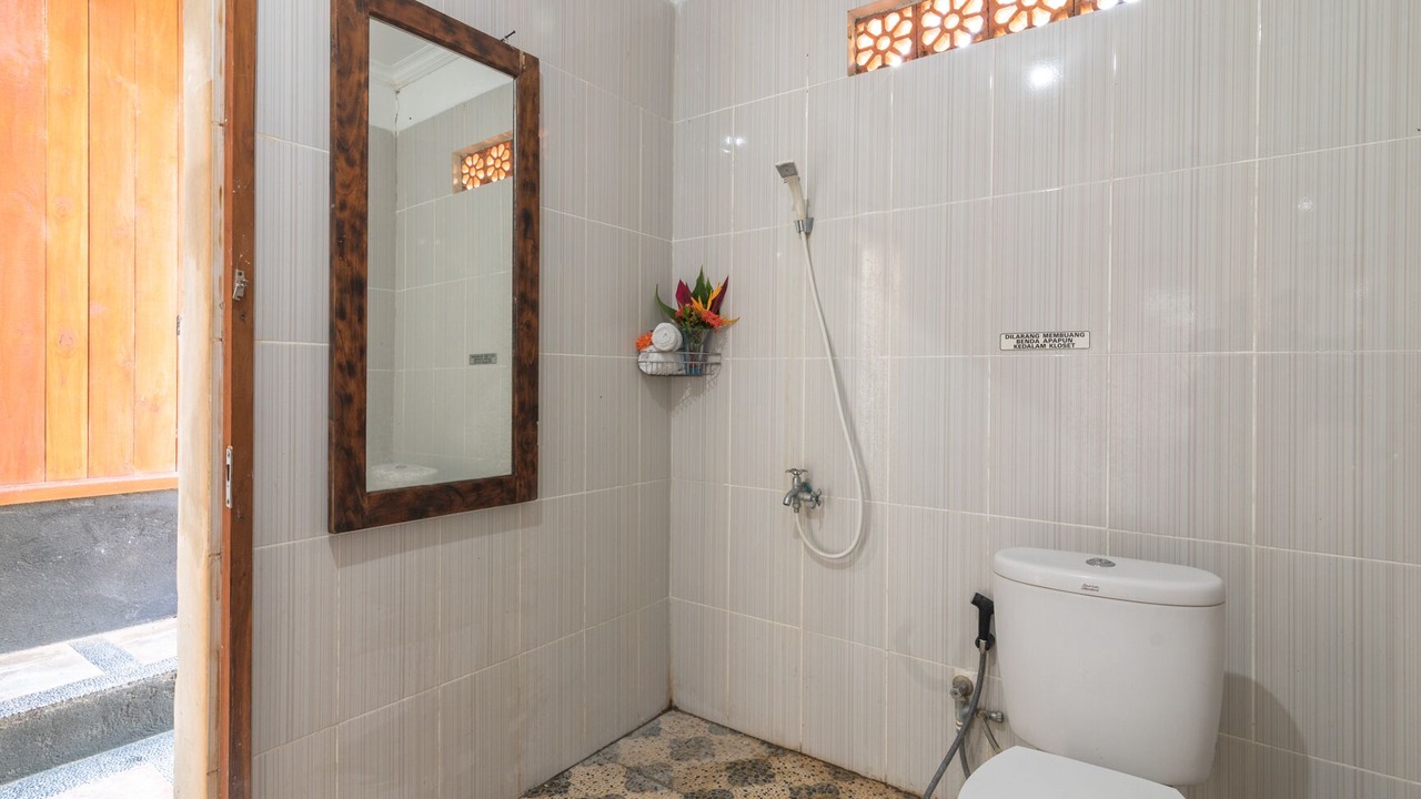 Photo of Bathroom in Lokapaksa