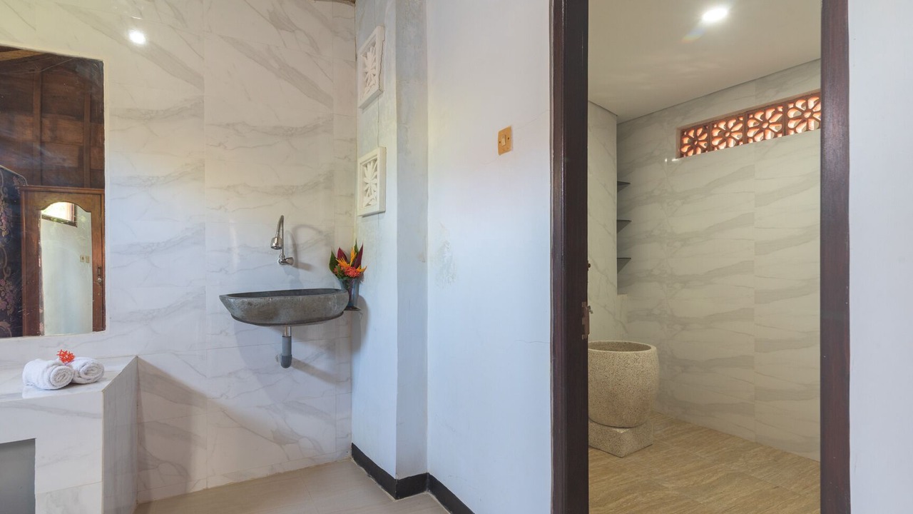 Photo of Bathroom in Lokapaksa