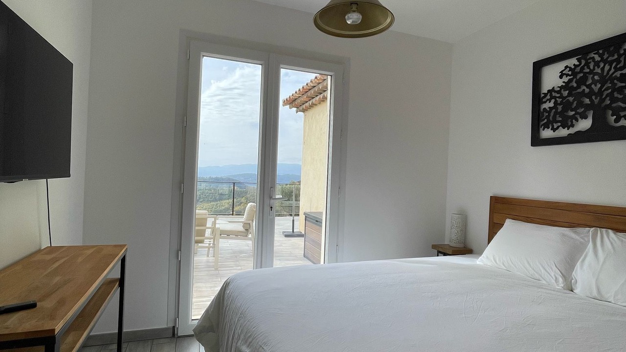 Photo of Bedroom in Tanneron