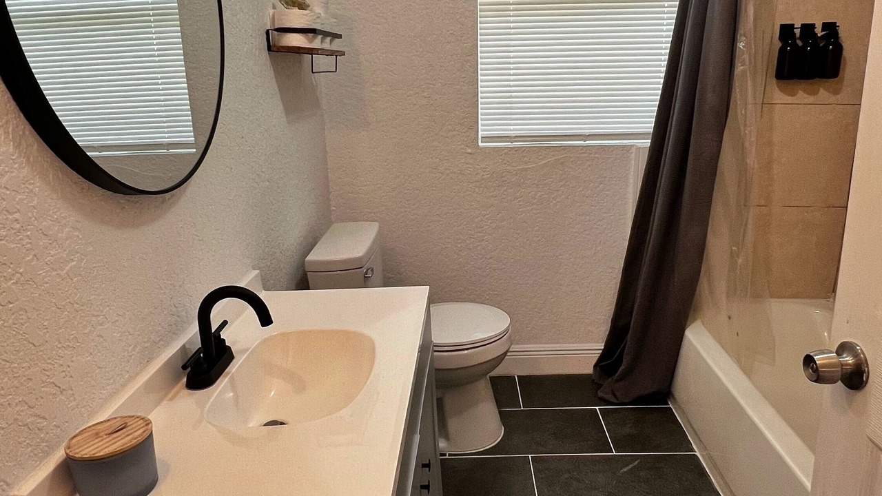 Photo of Bathroom in Orlovista