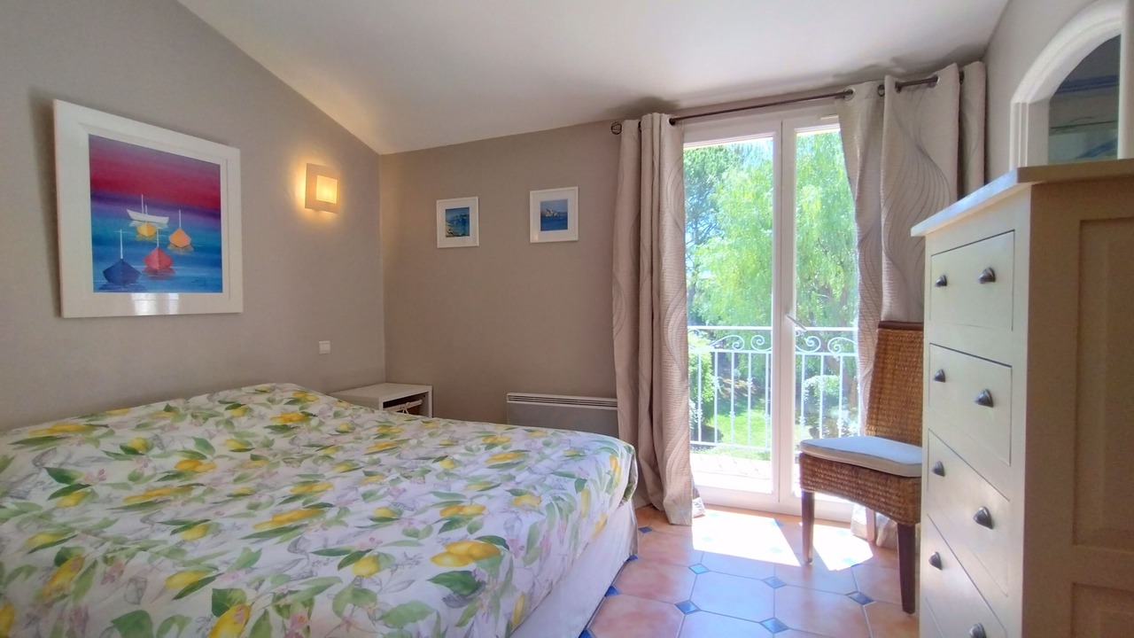 Photo of Bedroom in Juan-les-Pins