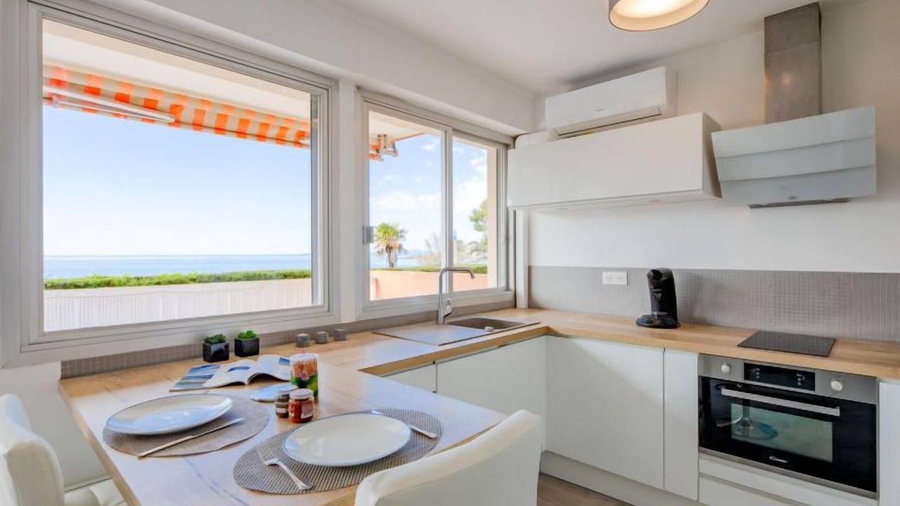 Photo of Bedroom in Boulouris-sur-Mer