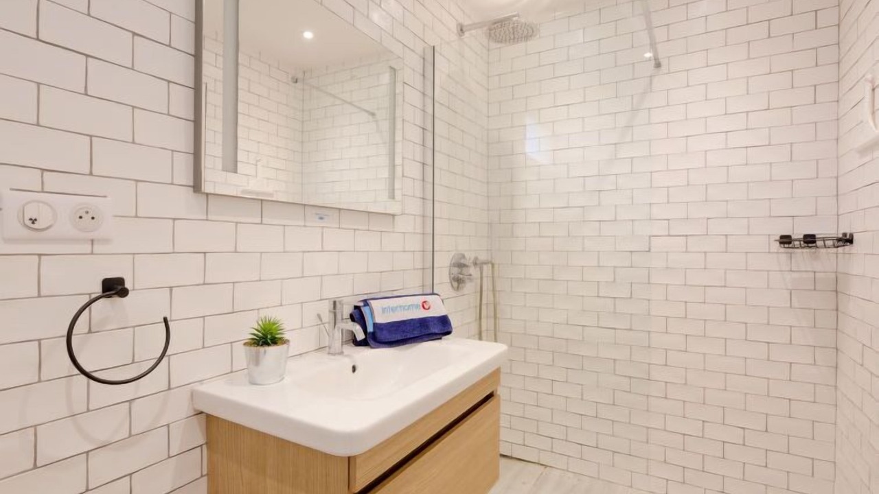 Photo of Bathroom in Boulouris-sur-Mer