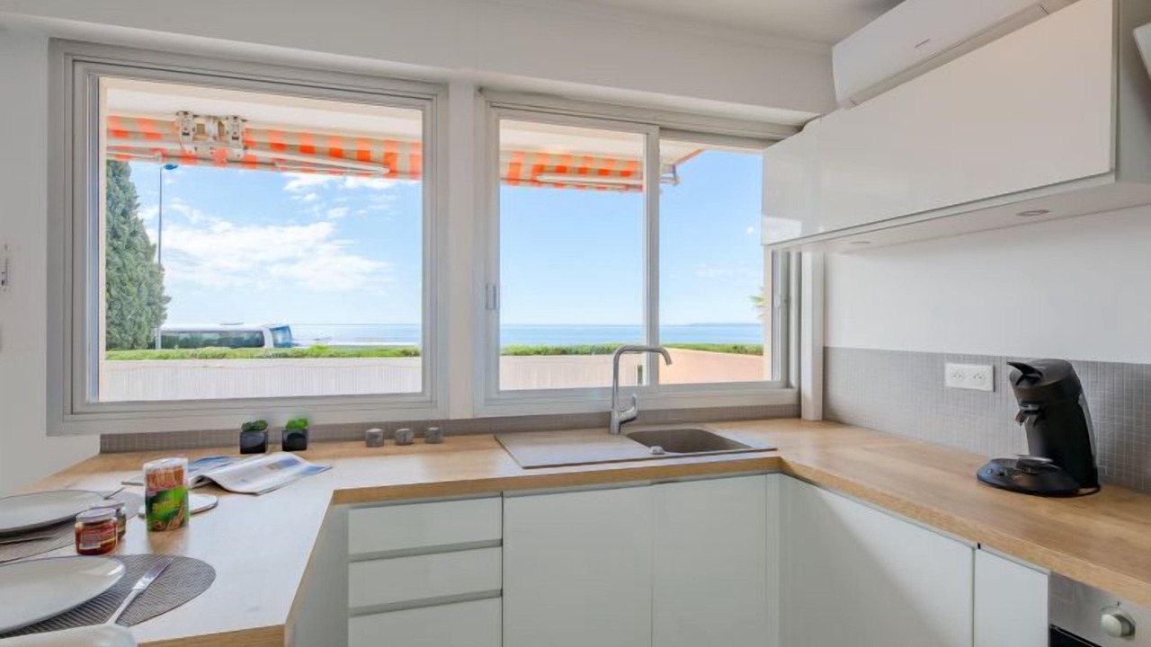 Photo of Bedroom in Boulouris-sur-Mer
