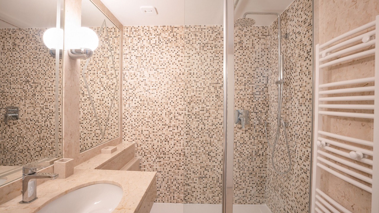Photo of Bathroom in Cannes City Centre