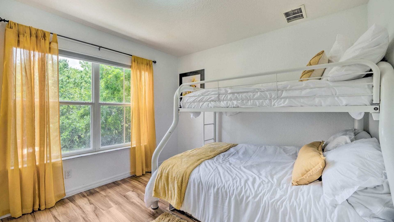 Photo of Bedroom in Venetian Bay Villages