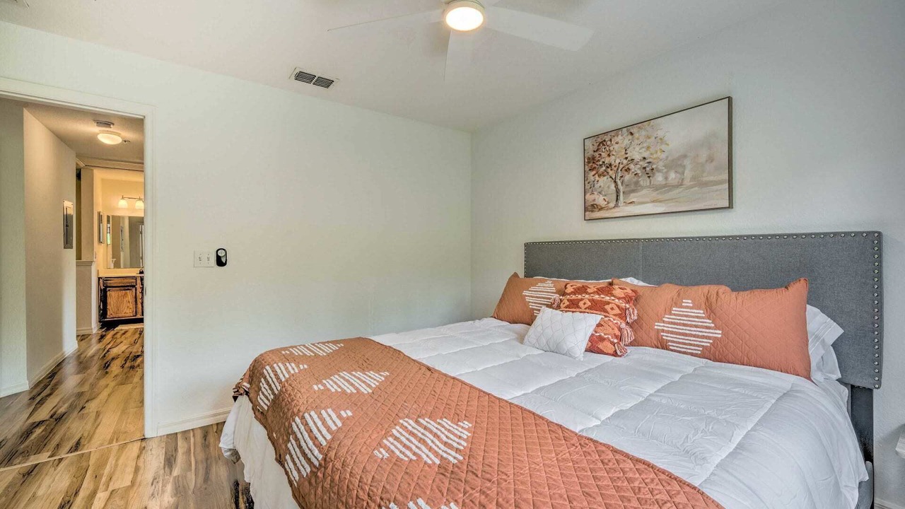 Photo of Bedroom in Venetian Bay Villages