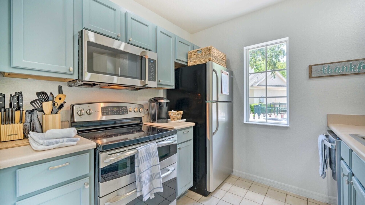 Photo of Kitchen in Venetian Bay Villages
