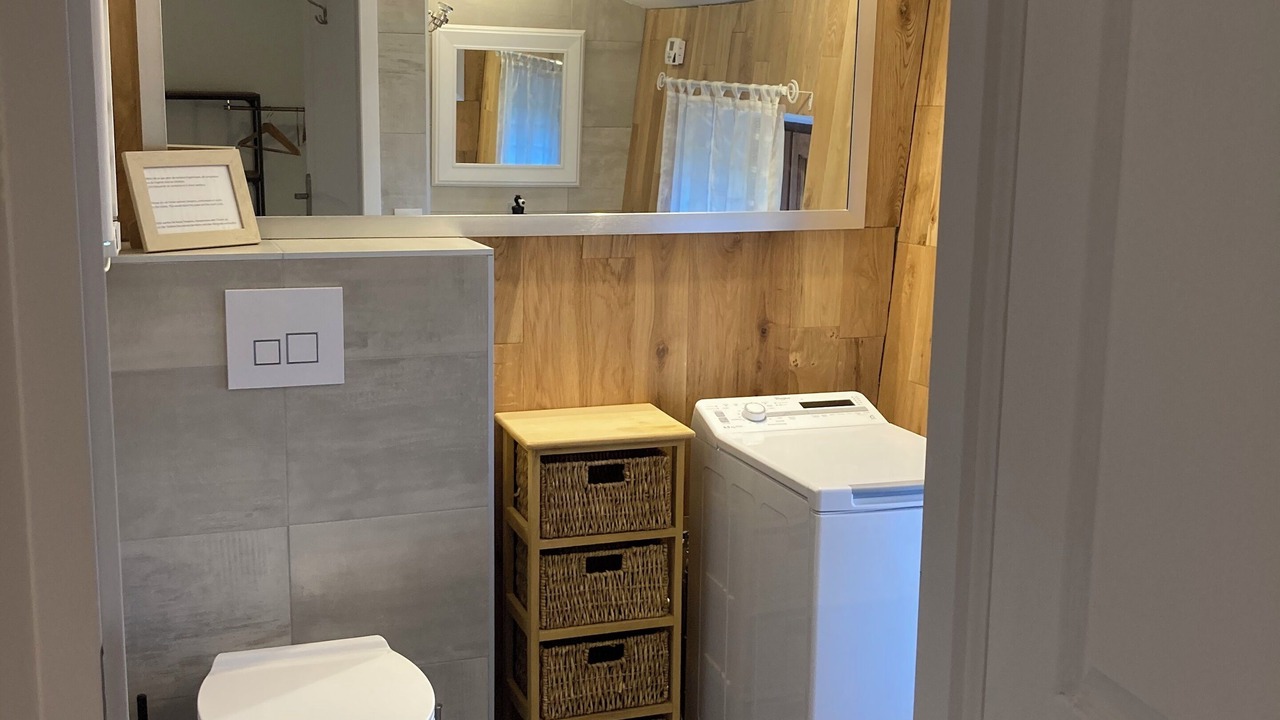 Photo of Bathroom in Tanneron