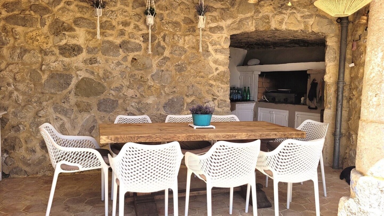 Photo of Outdoor in Porcio