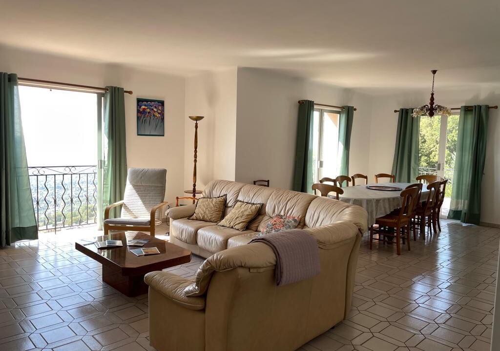 Photo of Livingroom in Speracedes