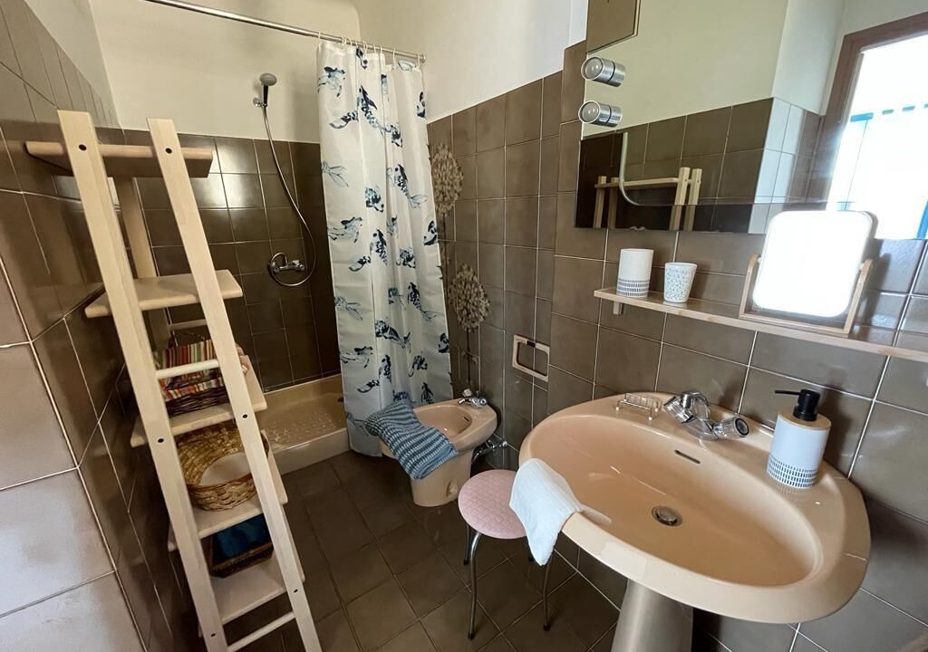 Photo of Bathroom in Speracedes