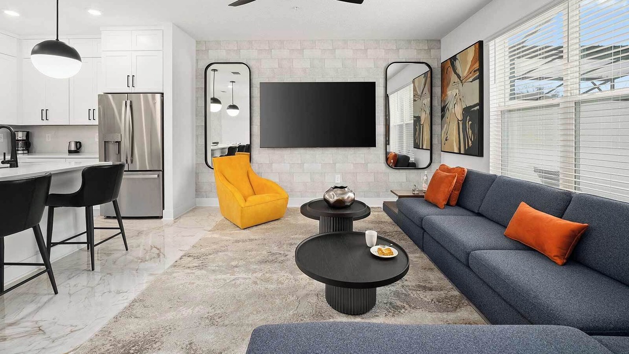 Photo of Livingroom in Florida Center
