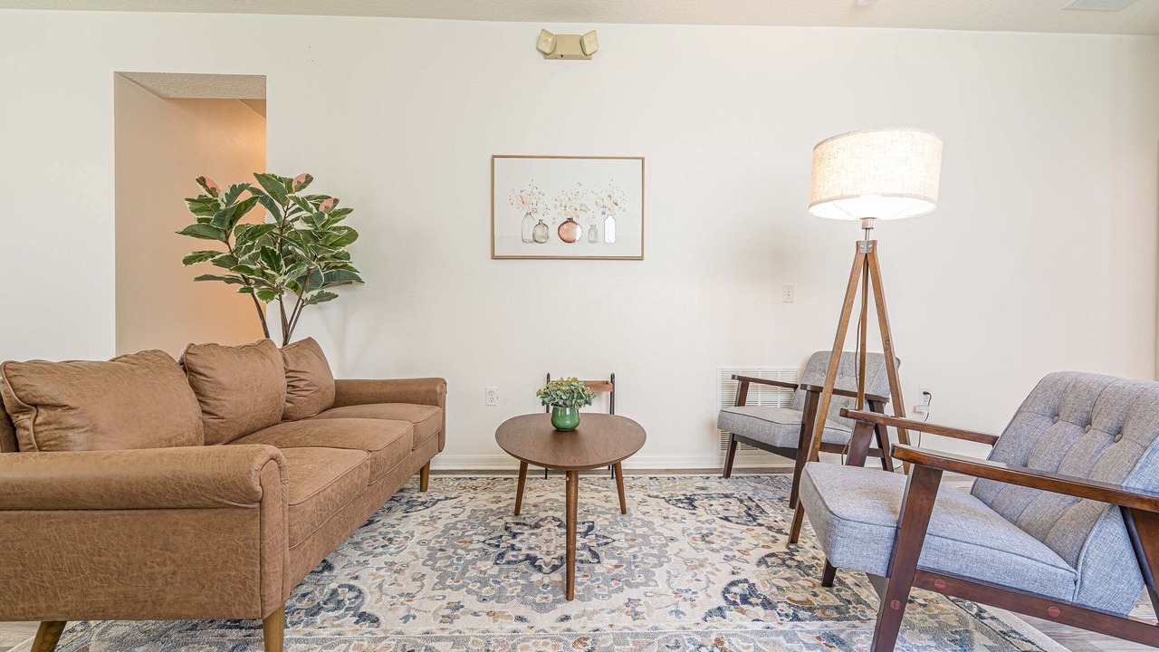 Photo of Livingroom in Windwood Bay