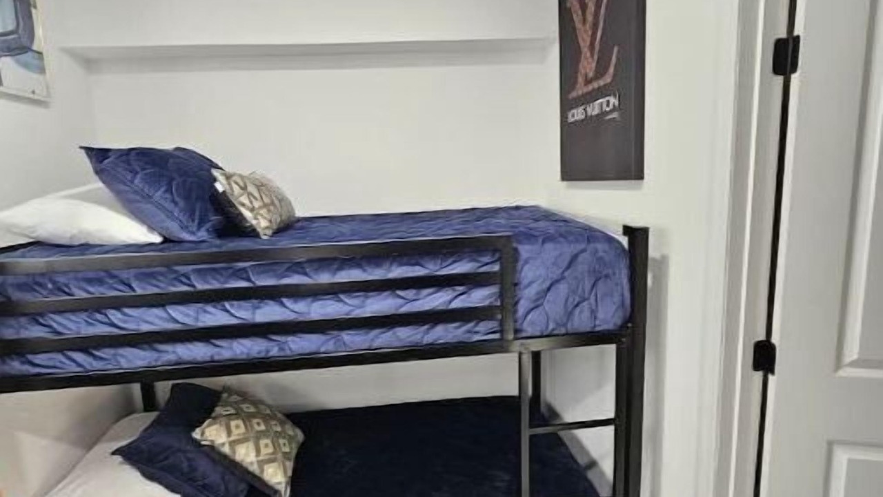 Photo of Bedroom in Lawsona - Fern Creek