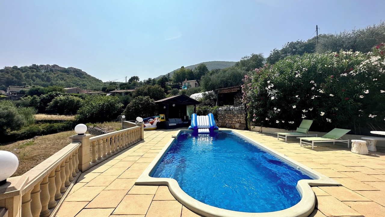 Photo of Outdoor in Gattieres
