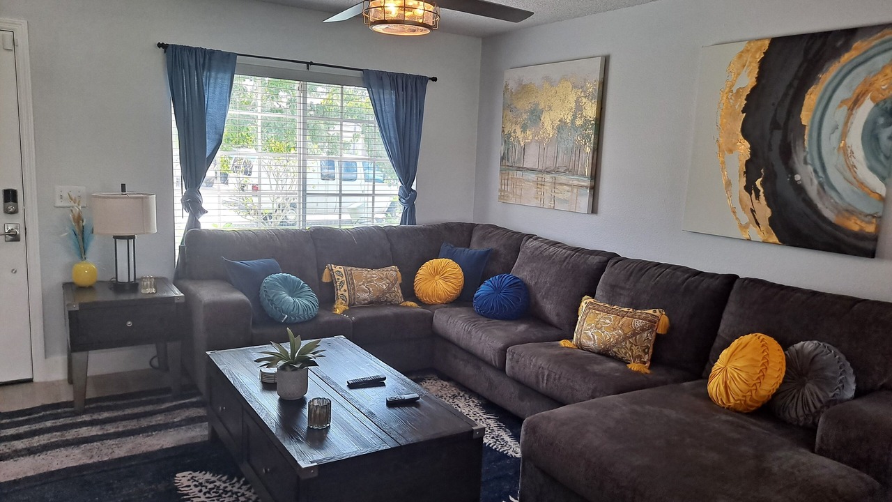 Photo of Livingroom in Southeast Orlando