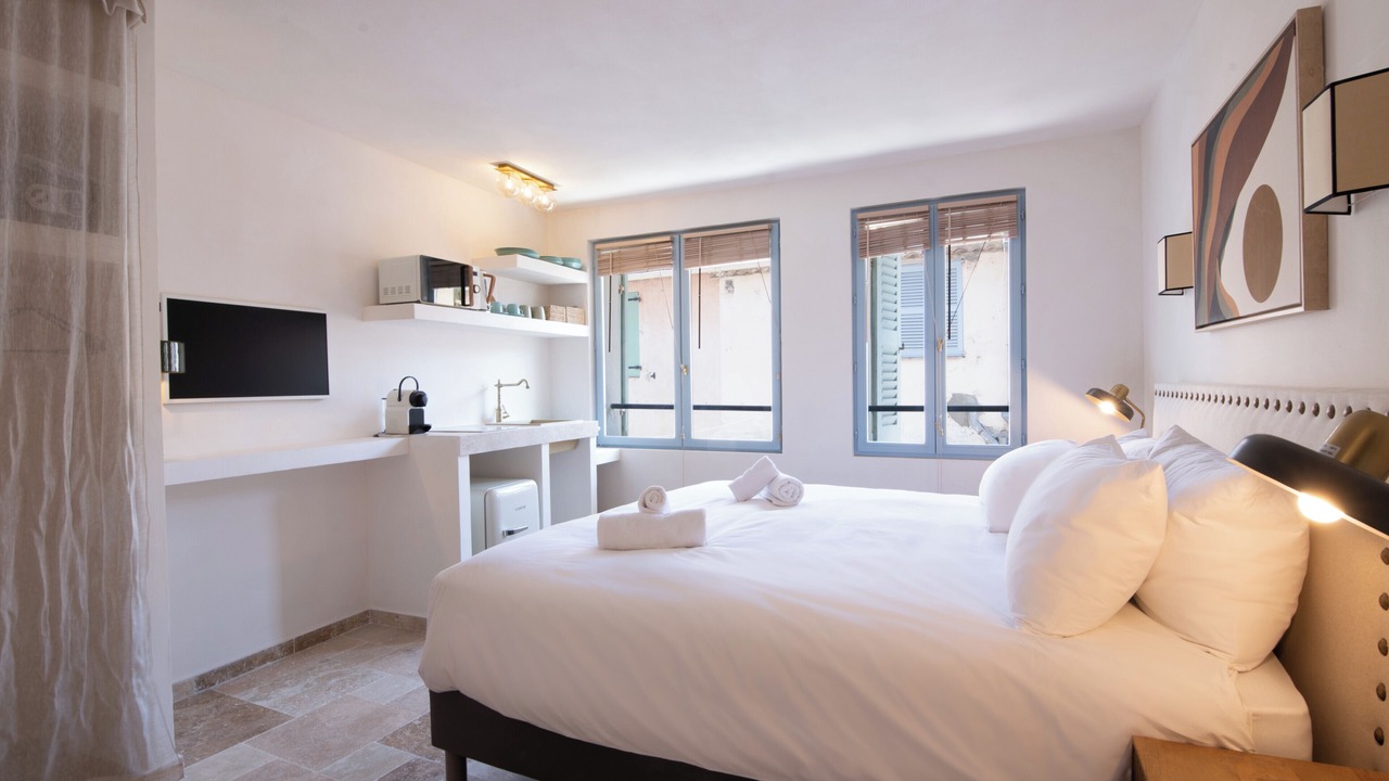 Photo of Bedroom in Saint-Tropez City Centre