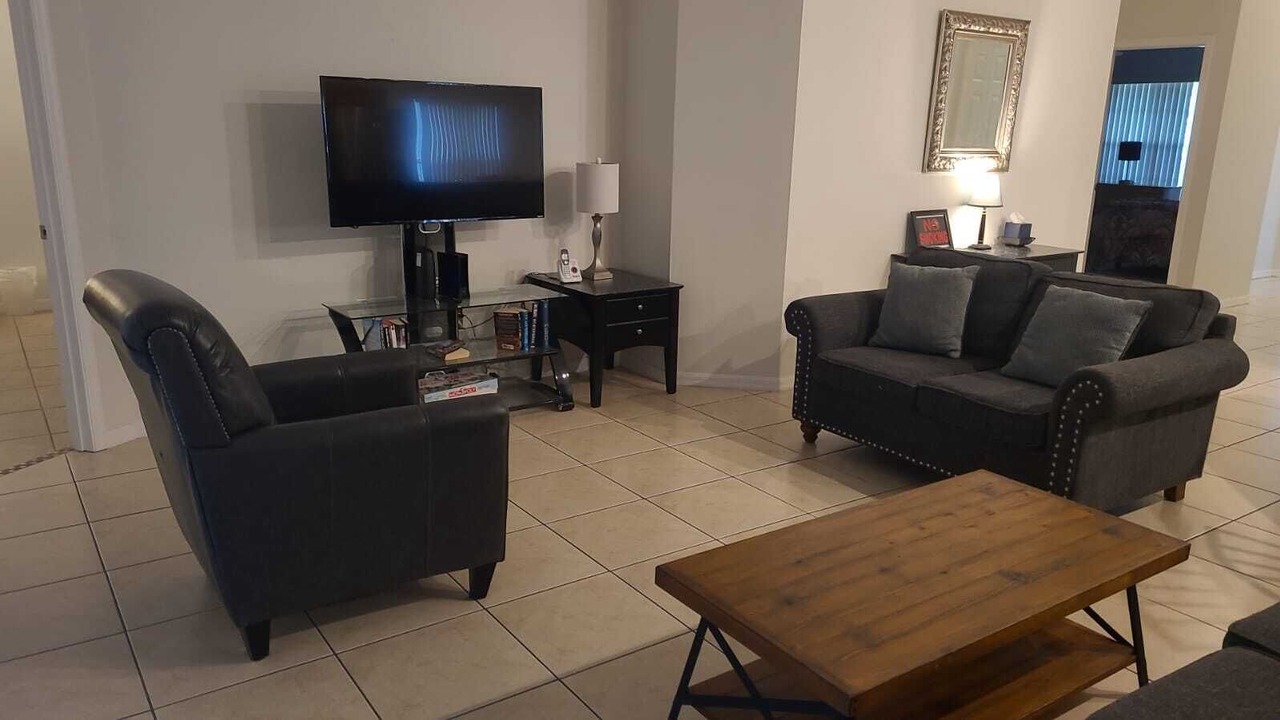 Photo of Livingroom in Florida Pines