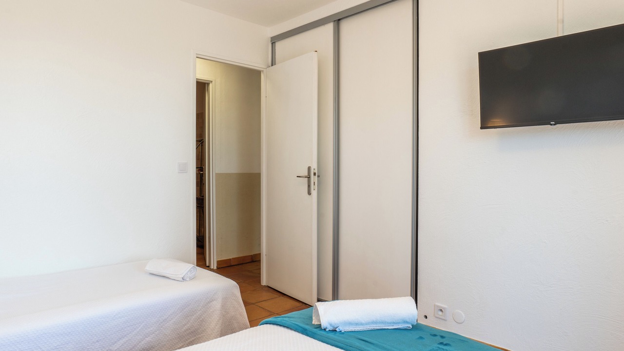 Photo of Bedroom in La Roquette-sur-Siagne