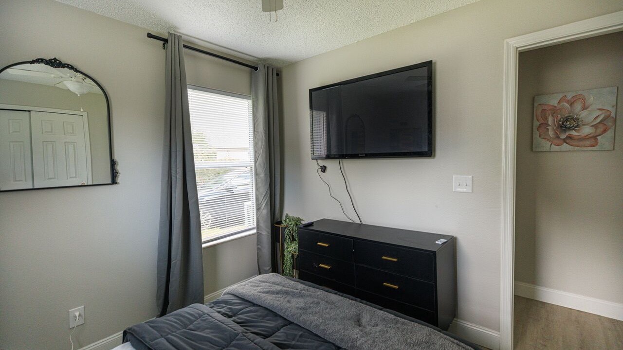 Photo of Bedroom in Holden-Paramore
