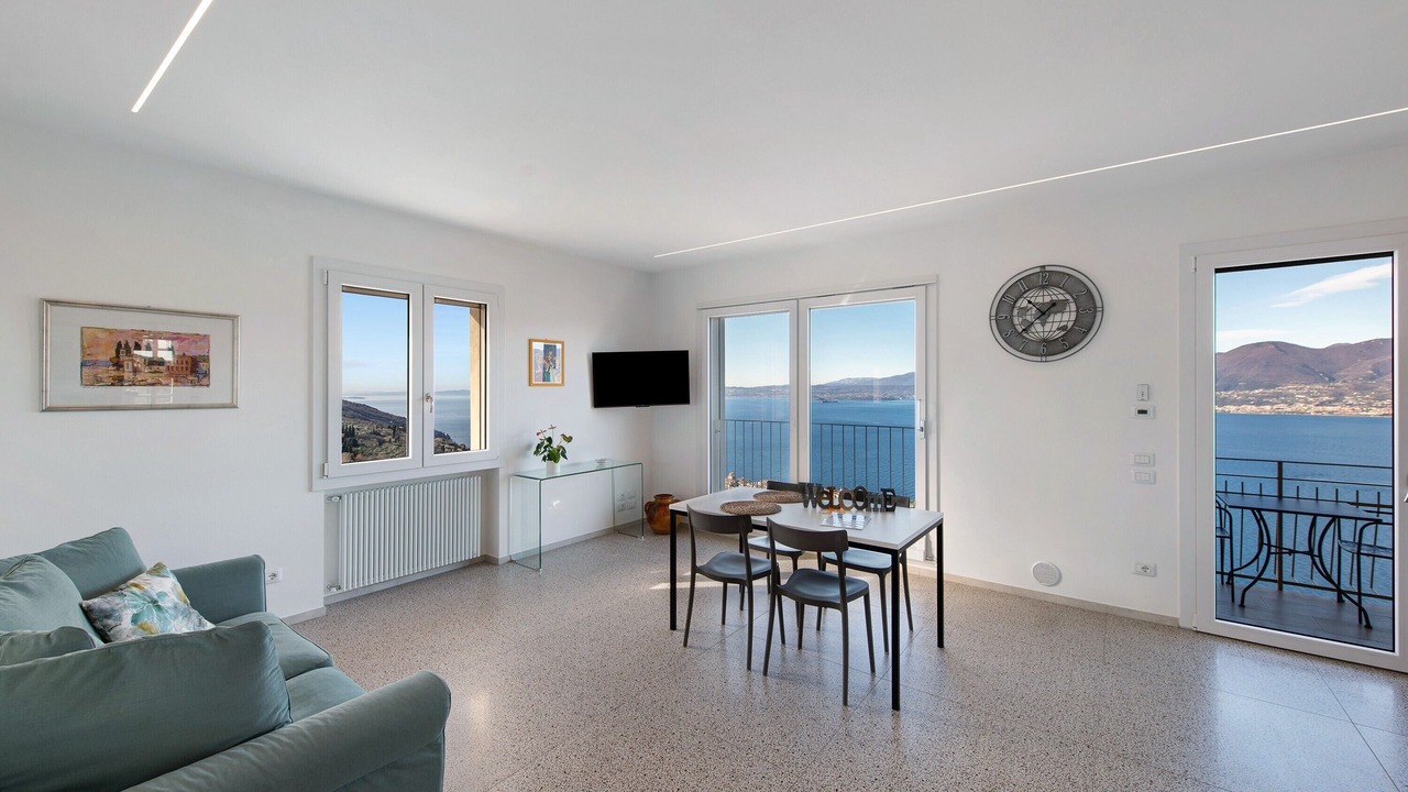 Photo of Livingroom in Albisano