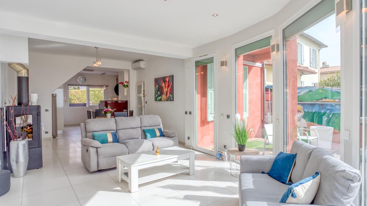 Photo of Bedroom in Saint-Laurent-du-Var