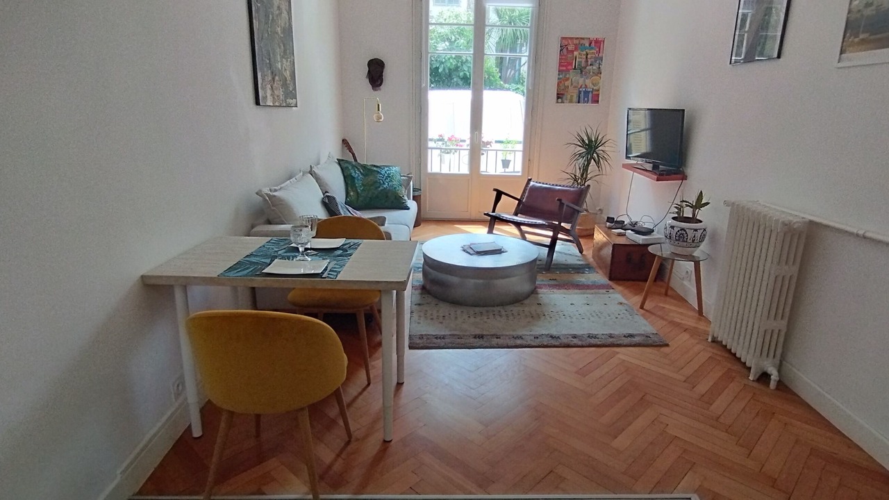 Photo of Livingroom in Liberation