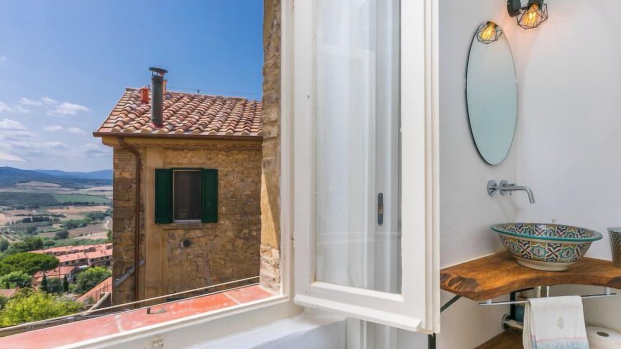 Photo of Bathroom in Casale Marittimo