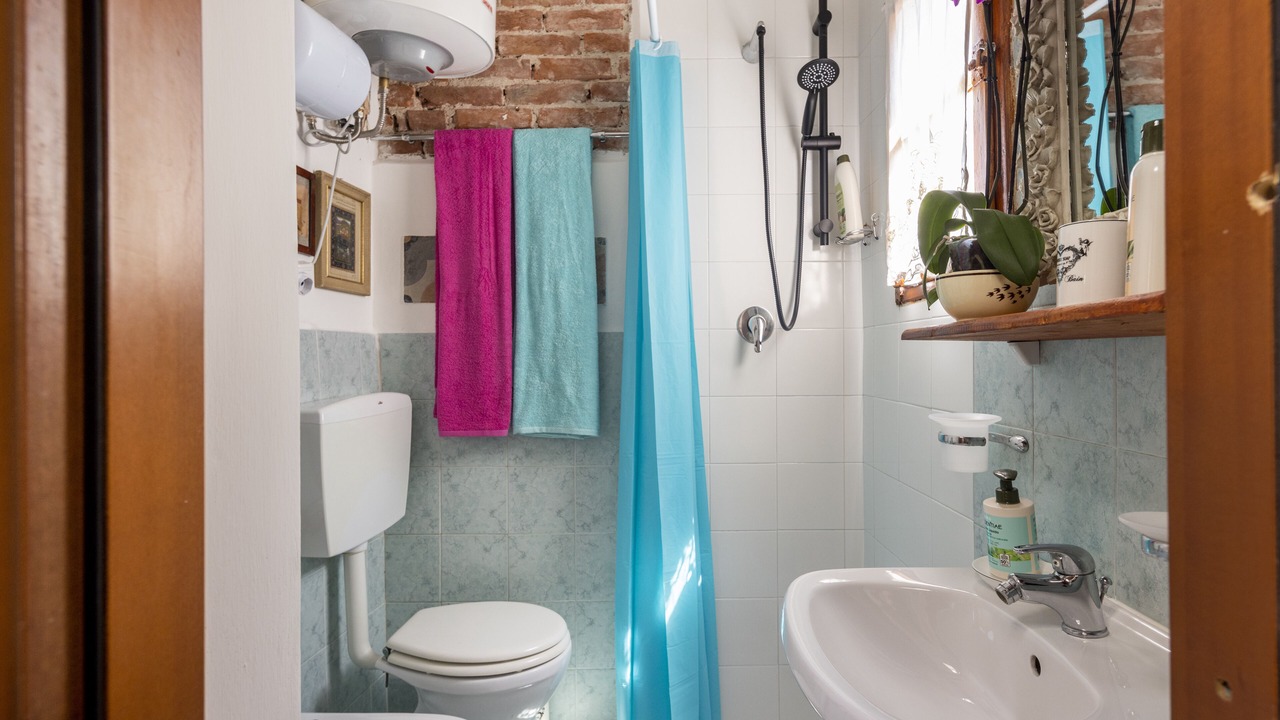 Photo of Bathroom in Carrara