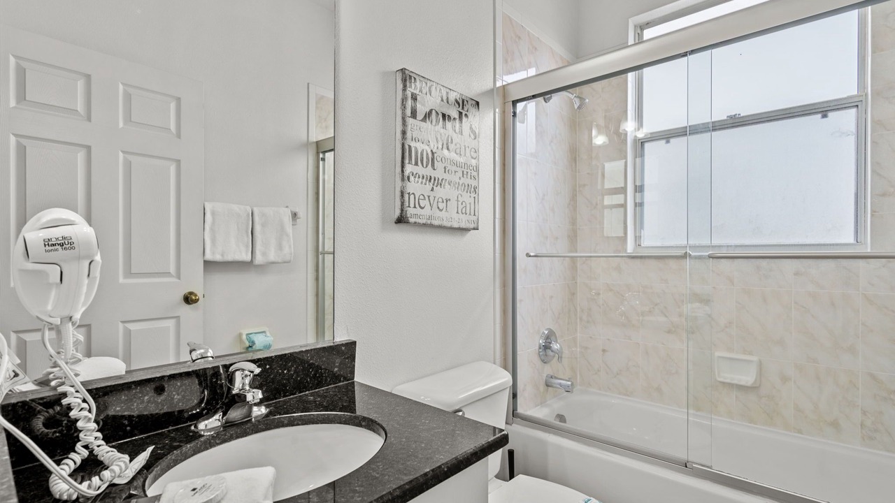Photo of Bathroom in Crystal Cove