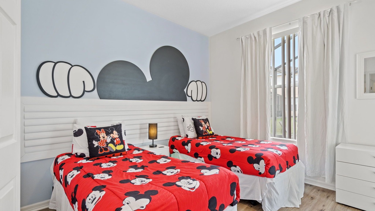 Photo of Bedroom in Crystal Cove