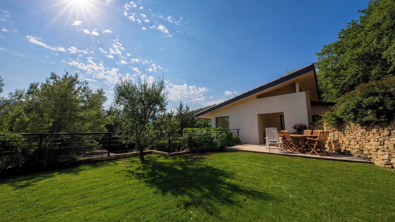 Photo of Patio Balcony in Contes